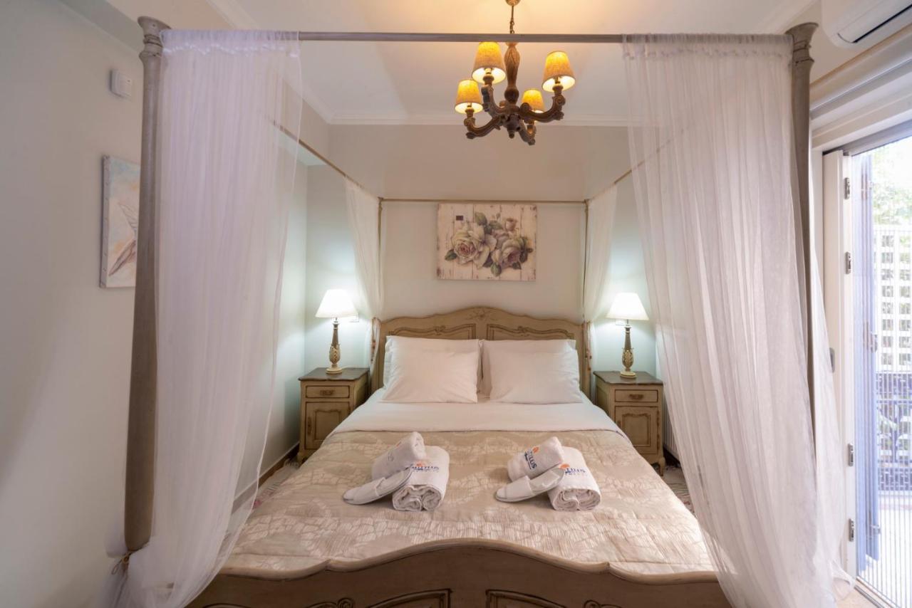 Nautilus Luxury Suites Galaxídhion Buitenkant foto