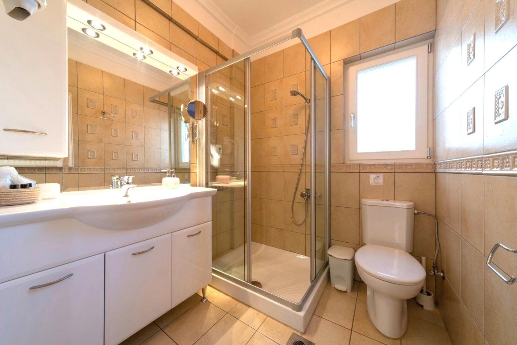 Nautilus Luxury Suites Galaxídhion Buitenkant foto